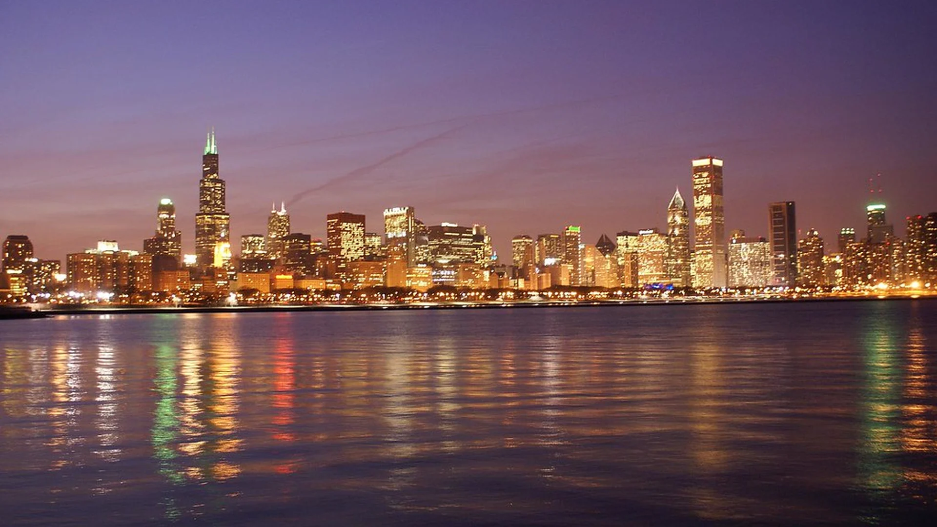 My Mate Finder pace-grouped running club along the Chicago lakefront